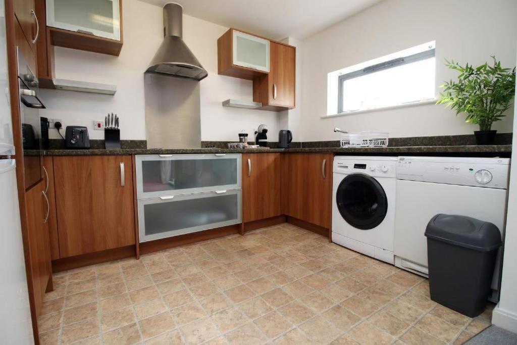 The Observatory By Mia Living 2 Bedroom Apartment Overlooking Swansea Beach With Free Parking Екстер'єр фото